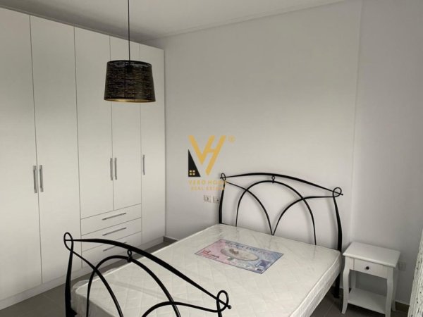 Tirane, jepet me qera apartament 2+1+Ballkon Kati 4, 100 m² 600 € (LIQENI I THATE)