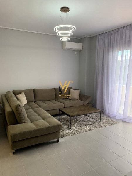 Tirane, jepet me qera apartament 2+1+Ballkon Kati 4, 100 m² 600 € (LIQENI I THATE)