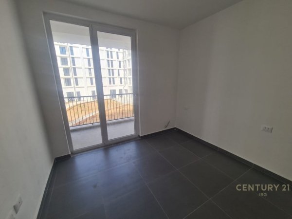 Tirane, shitet apartament 3+1+Ballkon Kati 1, 109 m² 130.000 € (5 maji)