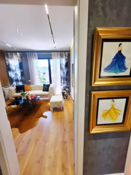 Tirane, shitet apartament 1+1 , 70 m² (prane shkolles vasil shanto)