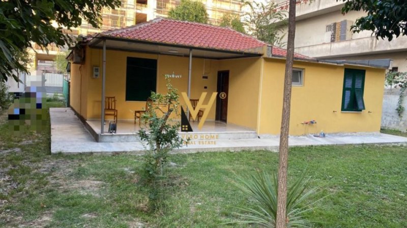 Tirane, jepet me qera shtepi 1 Katshe Kati 0, 80 m² 500 € (ISH FUSHA E AVIACIONIT)