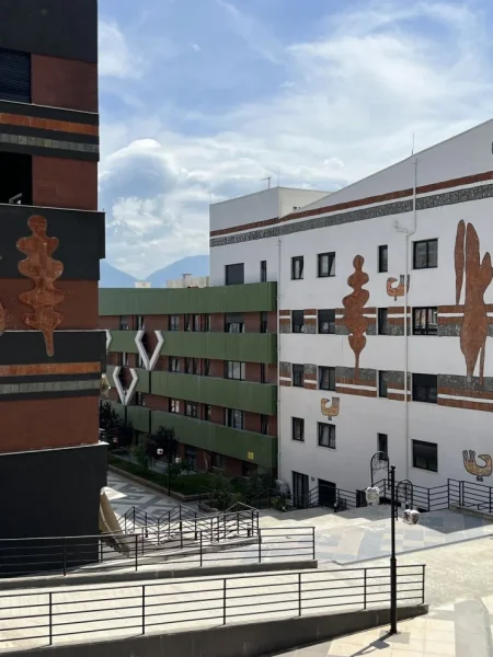 Tirane, shitet Dublex Kati 5, 107 m² 