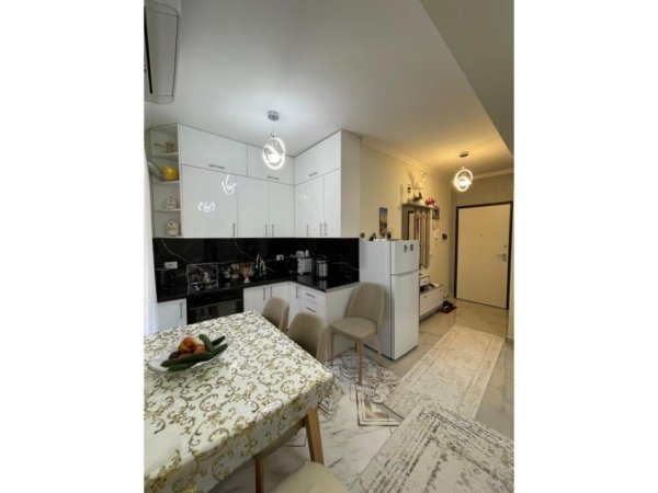 Tirane, shitet apartament 1+1+Ballkon Kati 3, 59 m² 125.000 € 