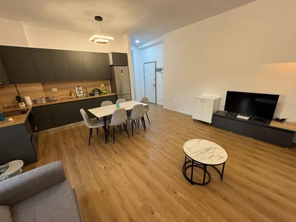 Tirane, jepet me qera apartament 2+1 Kati 5, 110 m² 550 € (Rezidenca Kaimi)
