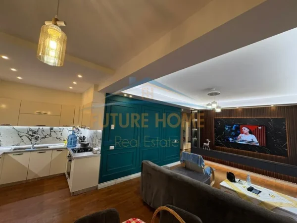 Tirane, shes apartament 2+1 Kati 1, 99 m² 185.000 € (yzberisht)