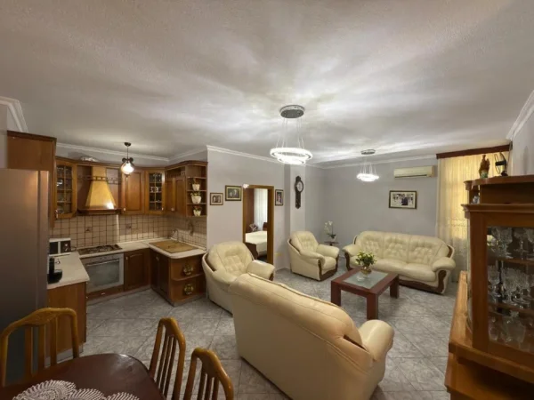 Tirane, jepet me qera apartament 2+1 Kati 4, 105 m², 60.000 Leke/Muaj,  Rruga Sali Butka, prane ish UET