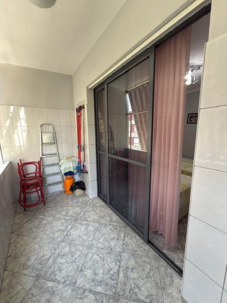 Tirane, jepet me qera apartament 2+1 Kati 4, 105 m², 60.000 Leke/Muaj,  Rruga Sali Butka, prane ish UET