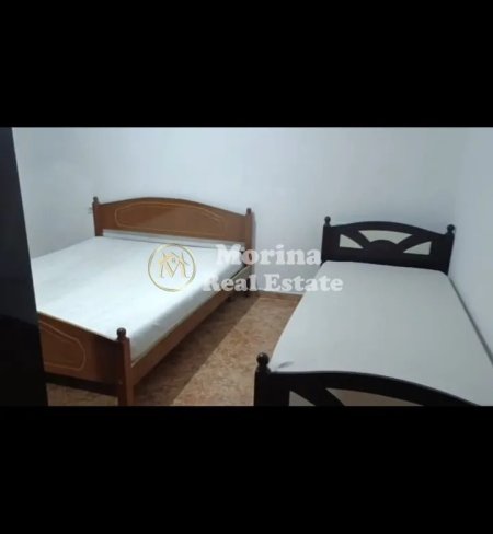 Tirane, jepet me qera apartament 2+1 Kati 3, 80 m² 450 € (Komisariati nr 4)