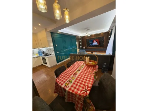 Tirane, shitet apartament 2+1 Kati 1, 125 m² 185.000 € 