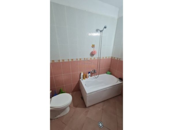 0683487469 Tirane, jepet me qera apartament 2+1+2 Kati 3, 106 m² 500 € (DON BOSKO)