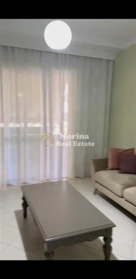 Tirane, jepet me qera apartament 1+1 Kati 5, 74 m² 600 € (Kompleksi Kika 2)