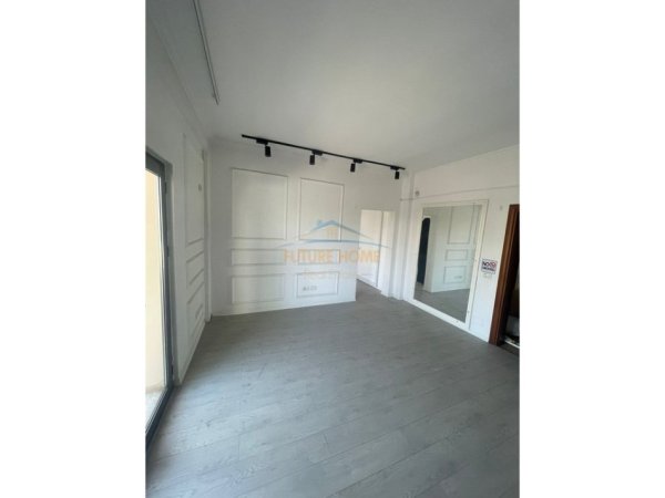 Tirane, jepet me qera ambjent biznesi Kati 2, 400 m² 1.500 € 