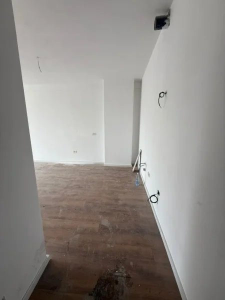 Tirane, jepet me qera zyre Kati 2, 116 m² 928 € (Mine Peza)