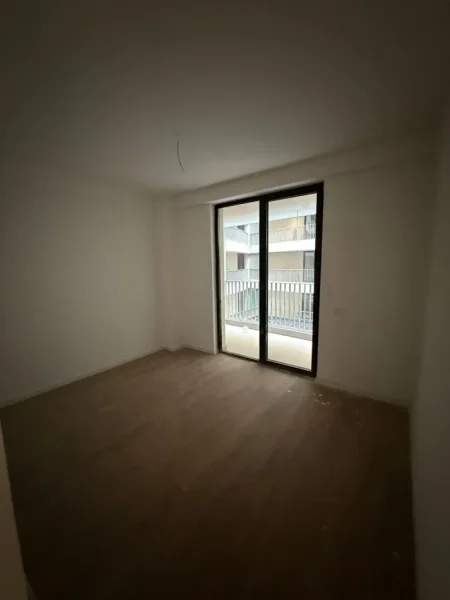 Tirane, jepet me qera zyre Kati 2, 116 m² 928 € (Mine Peza)