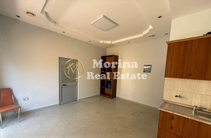 Tirane, jepet me qera ambjent biznesi Kati 1, 40 m² 550 € (Prokurorise Tirane, Rruga Haxhi Hysen Dalliu)