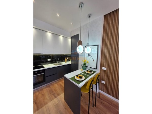 Tirane, shitet apartament 1+1+Ballkon Kati 8, 66 m² (Vasil Shanto)