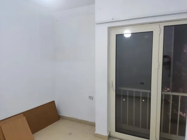 Tirane, jepet me qera apartament 2+1 Kati 1, 84 m² 380 € (astir)