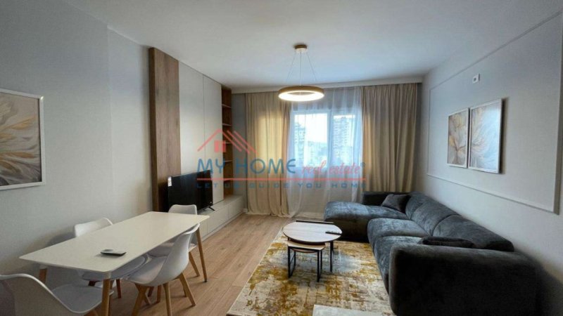 Apartament 1+1 + Post Parkimi me Qira Pazari i Ri Tirane