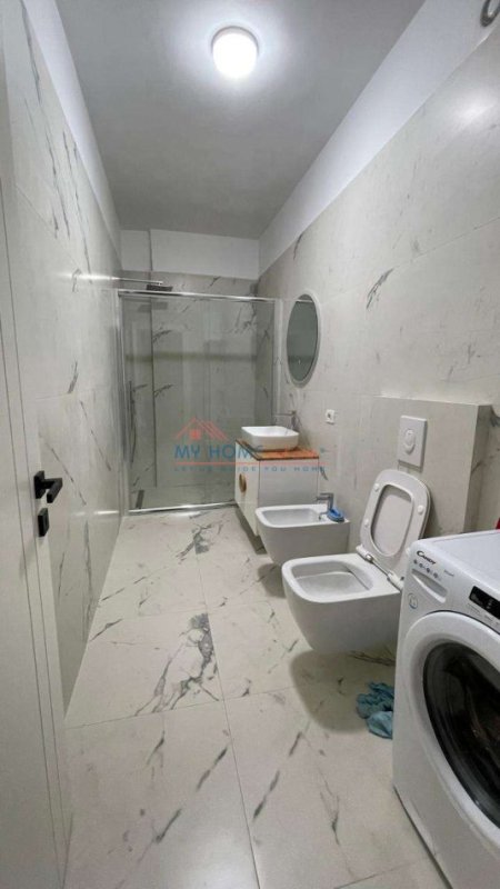 Apartament 1+1 + Post Parkimi me Qira Pazari i Ri Tirane