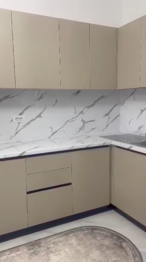 Tirane, jepet me qera apartament 1+1 Kati 3, 70 m² 400 € (univers city)