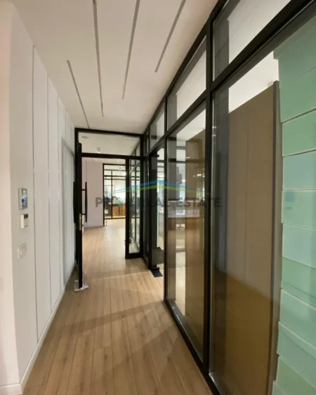 Tirane, jepet me qera ambjent biznesi Kati 1, 275 m² 4.600 € Qender (Gjimnazi Sami Frasheri)