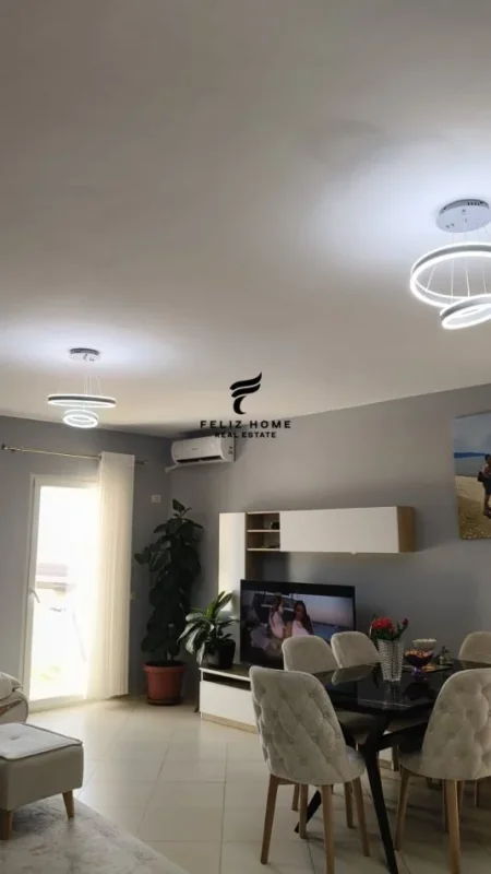 Tirane, shitet apartament 1+1 Kati 5, 74 m² 110.000 € (FRESKU)