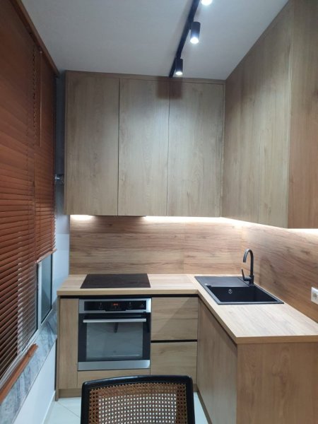 Tirane, jepet me qera 1+1 Kati 3, 60 m² 600 € 