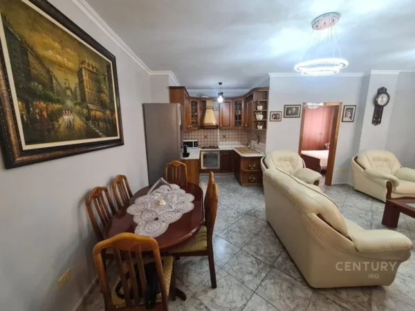 Tirane, jepet me qera apartament 2+1 Kati 3, 93 m² 750 € (21 dhjetori)