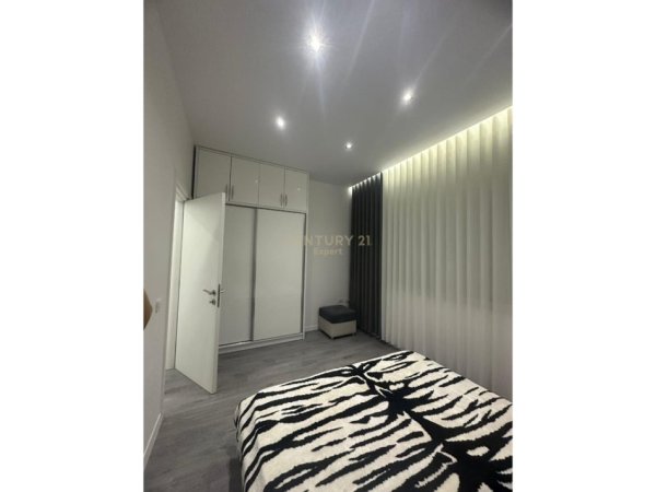 Tirane, jepet me qera apartament 1+1 Kati 1, 60 m² 800 € (Rruga e Elbasanit)