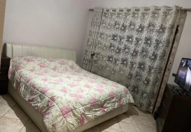 Tirane, jepet me qera apartament 3+1 Kati 2, 158 m² 650 € (ASTIR)