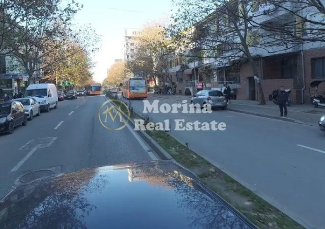 Tirane, shitet apartament 1+1 Kati 2, 80 m² 100.000 € (Shkolla e Bashkuar)