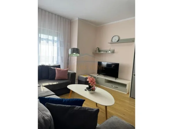 Tirane, shitet apartament 2+1+Ballkon Kati 5, 89 m² 127.000 € (Misto Mame)