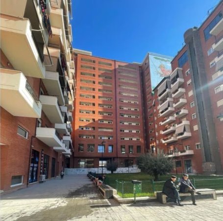 Tirane, shitet ambjent biznesi Kati 1, 45 m² 79.200 € (GOLDEN PARK 3)