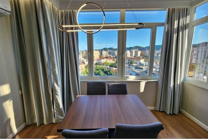 Tirane, shitet apartament 2+1+Aneks+Ballkon Kati 7, 106 m² 320.000 € (Stadiumi Dinamo)