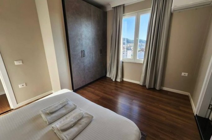 Tirane, shitet apartament 2+1+Aneks+Ballkon Kati 7, 106 m² 320.000 € (Stadiumi Dinamo)