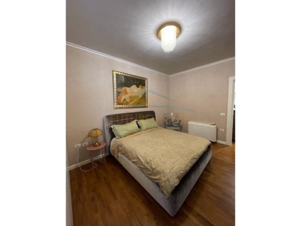 Tirane, shitet apartament 2+1 , 104 m² 250.000 € (Liqeni i Thate)