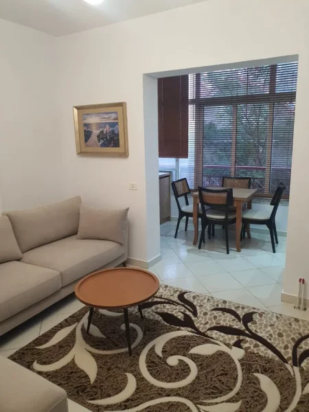 Tirane, jepet me qera apartament 1+1+Ballkon , 60 m² 600 € (Kodra e Diellit)