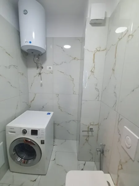 Tirane, jepet me qera apartament 1+1+Ballkon , 60 m² 600 € (Kodra e Diellit)