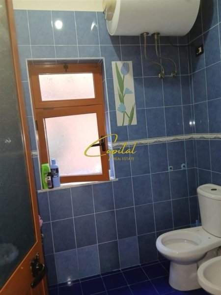 Tirane, jepet me qera apartament 2+1 Kati 2, 85 m² 500 € (5 MAJI)