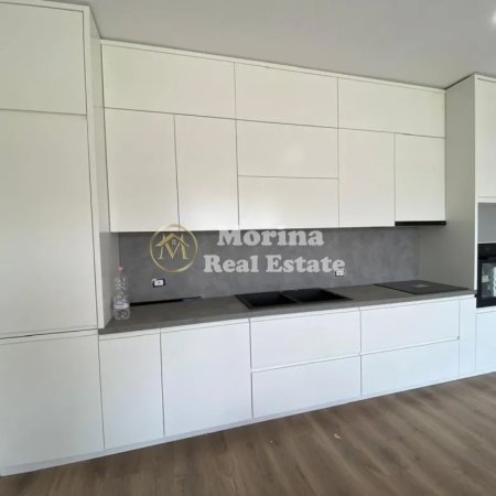 Tirane, jepet me qera apartament 2+1+Ballkon Kati 4, 90 m² 550 € (Bulevardi i Ri)