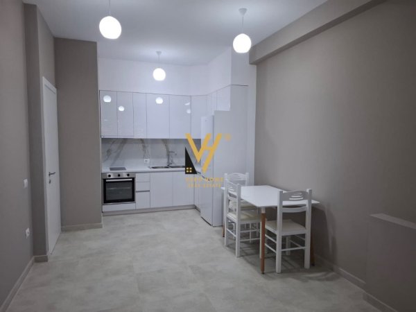 Tirane, jepet me qera apartament 1+1+Ballkon Kati 6, 60 m² 560 € (PRANE BIRRA TIRANA)