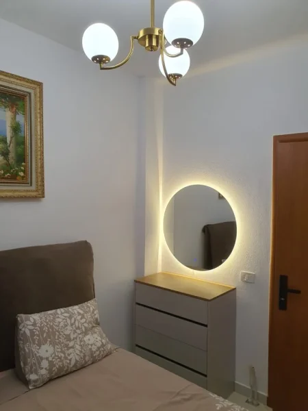 Shqiperi, jepet me qera apartament 1+1+Ballkon Kati 3, 60 m² 600 € (Kodra e Diellit)