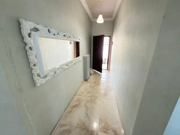 Tirane, jepet me qera apartament 2+1 Kati 5, 550 €