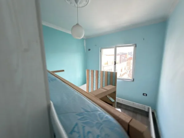 Tirane, jepet me qera apartament 2+1 Kati 5, 550 €