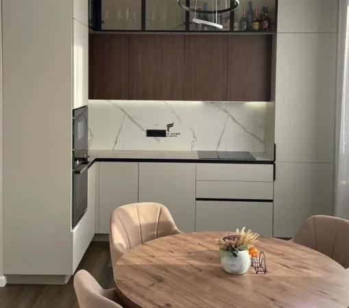 Tirane, jepet me qera apartament 1+1 Kati 9, 70 m² 600 € (DON BOSKO)