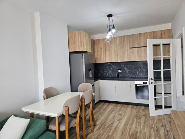 Tirane, jepet me qera apartament 1+1+Aneks+Ballkon Kati 7, 65 m² 500 € 