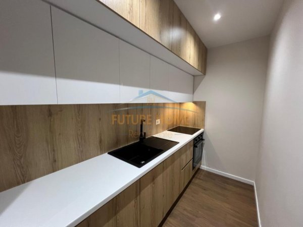 Tirane, jepet me qera apartament 1+1 , 56 m² 500 € 