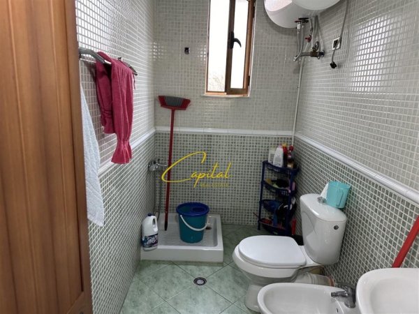 Tirane, jepet me qera apartament 2+1 Kati 1, 110 m² 600 € (QYTET STUDENTI)