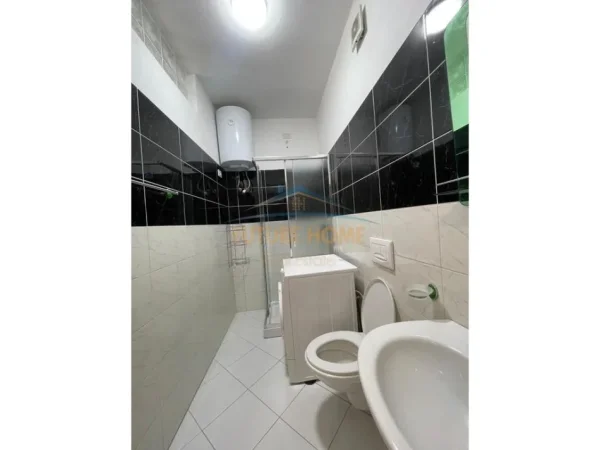 Tirane, shitet apartament 1+1+Ballkon Kati 5, 58 m² 92.000 € (Fresku)