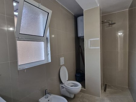 Shitet, Apartament 2+1, Stadiumi Dinamo, Tirane.